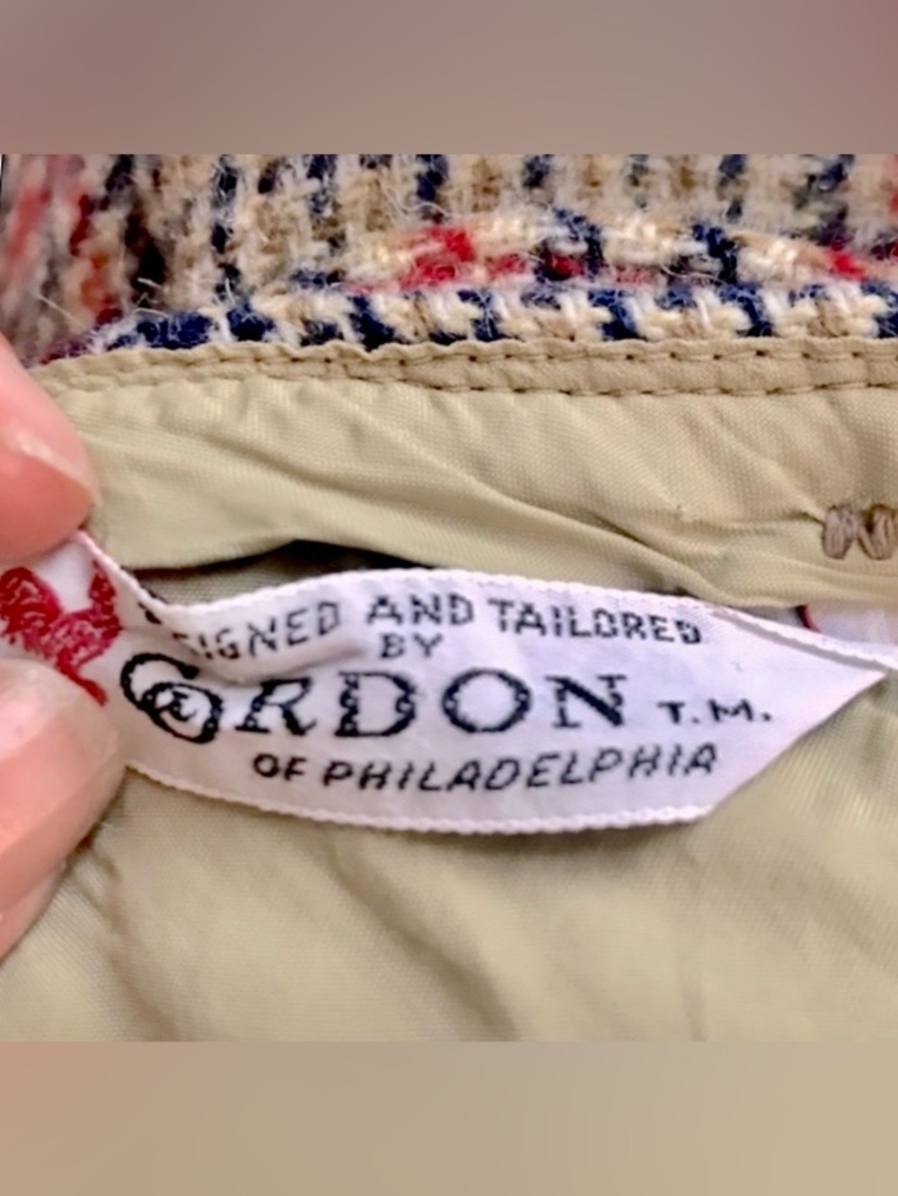 Vintage Plaid Wool Pencil Skirt-Khaki Beige, Red, Blue: Waist Tie, Sz. M/ Sz. 8 - Picture 7 of 7